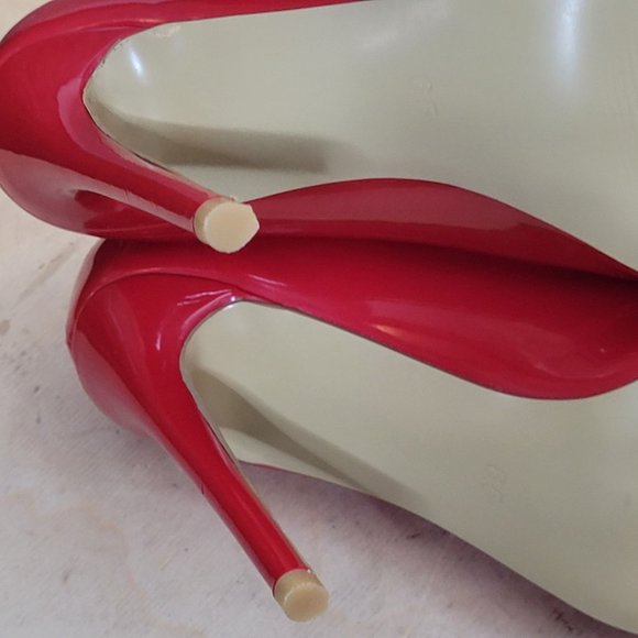Red Comfity Stiletto Spike Heels 4.75 Inches Tall Women 6.5-7 No Size Printed - Picture 10 of 10